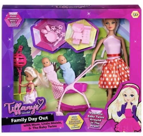 Tiffany world family day - family, out