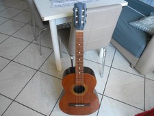 chitarra classica Alhambra C3