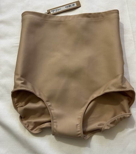 Skims slip body - slip,