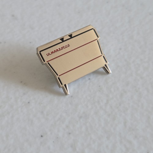 Spilla distintivo logo - , la