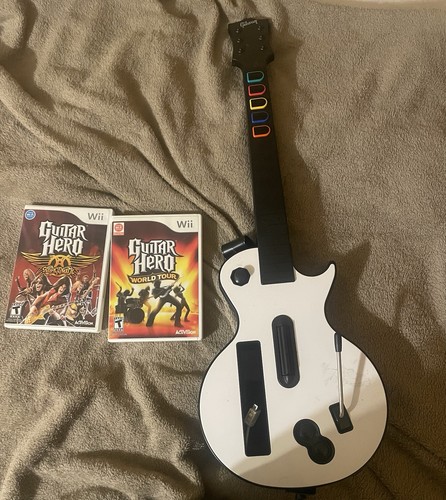 Nintendo wii guitar - guitar, hero