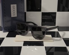 Occhiali da sole Gucci GG0010S