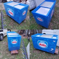 CELLA FREEZER CONGELATORE PUBBLICITARIO DA BAR ANNI 90 PER GELATI NESTLÈ MOTTA