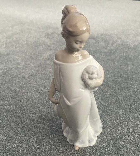 Statuina porcellana 2002 nao - statuina,