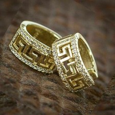 Orecchini a cerchio huggie da