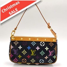 LOUIS VUITTON Pochette