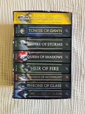 Sarah J. Mass Throne of Glass