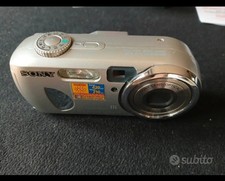 fotocamera digitale compatta