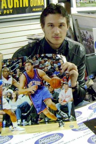 Danilo gallinari autographed - danilo,