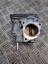 TOYOTA YARIS CORPO FARFALLATO