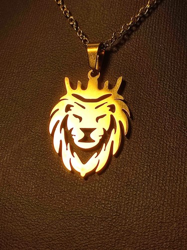 Collana oro leone - in,