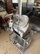 Affettatrice commerciale per