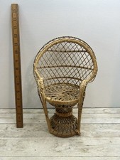 Sedia pavone vintage piccola base torsione vimini rattan bambola/pianta supporto alta 12”.