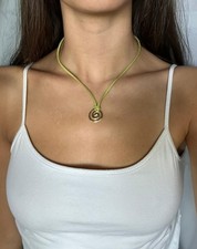 Collana girocollo choker verde pendente spirale acciaio dorato  donna ragazza