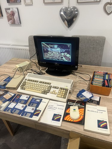 Commodore amiga a1200 - amiga,