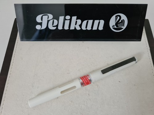 Pelikan pelikano modell m - 7, "m"