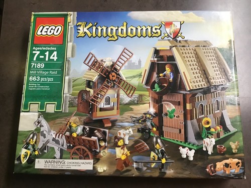 Lego castle 7189 - mill, village