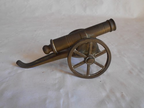 Vintage waterloo souvenir - vintage,
