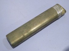 vecchio accendino in metallo