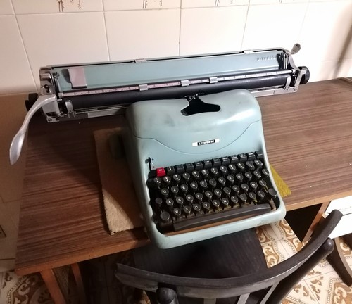 Macchina scrivere olivetti - macchina, da