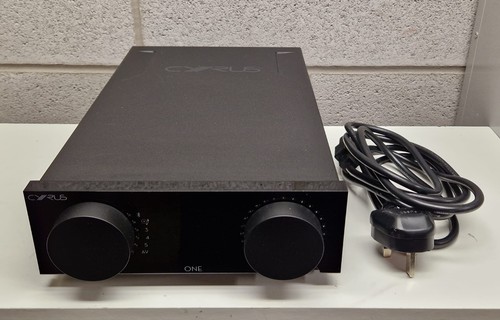 Amplificatore stereo integrato