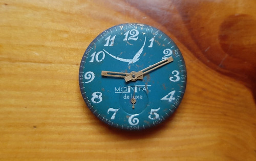 Vecchio meccanismo orologio
