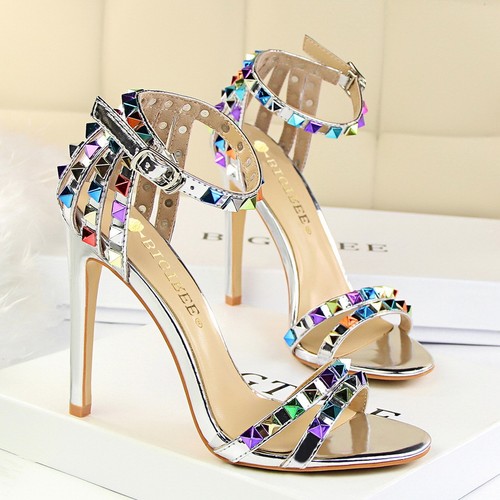 Scarpe donna sandali tacco