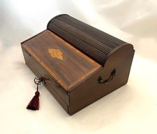 Antica scatola da scrittura