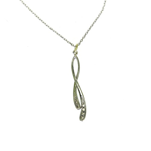 Collana con ciondolo infinito