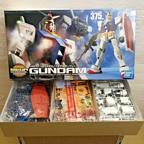 Tuta mobile bandai - bandai, mega