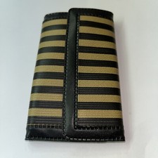 Custodia portachiavi a righe