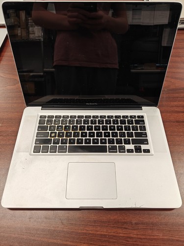 Untested apple macbook - untested, pro