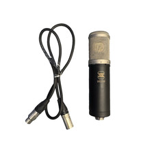 SE Electronics Studio