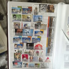 COLLEZIONE DI FRANCOBOLLI