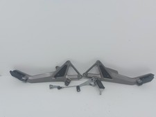 Pedane ant. e post. con supporti per Honda Hornet 600 2000 – manca pedalino sx