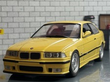 Modellino auto 1:18 *BOXED* UT