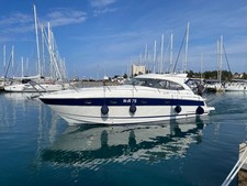 Yacht a motore Bavaria 42HT Sport