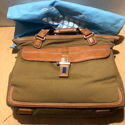 Piquadro leather beige green - piquadro, leather/beige/green
