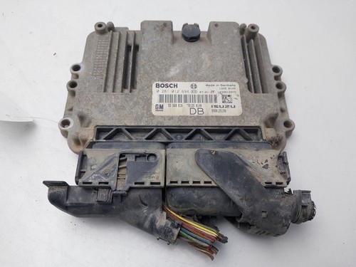55560810 centralina motore
