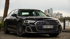 AUDI A8 2022-2025 Manuale