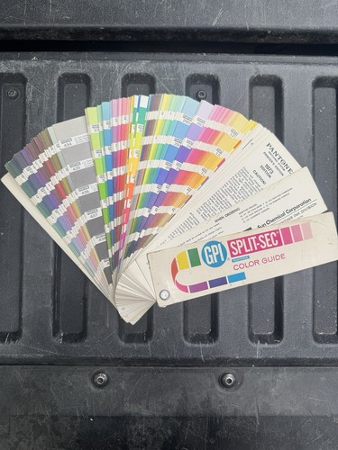 Guida colori pantone 1973 - pantone,