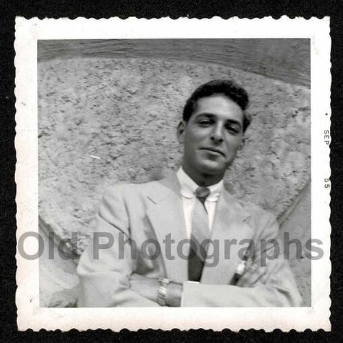 Cravatta tuta uomo bella ben