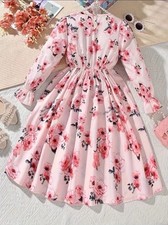 Vestito rosa floreale per