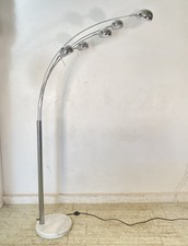 LAMPADA DA TERRA ARCO PIANTANA
