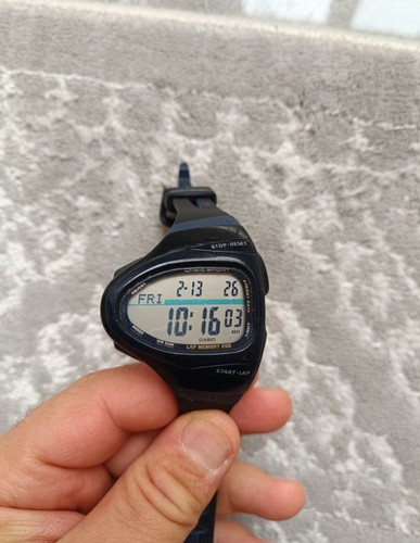 Orologio digitale sportivo