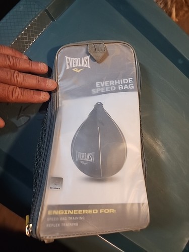 Everlast 4215 punching - everlast,