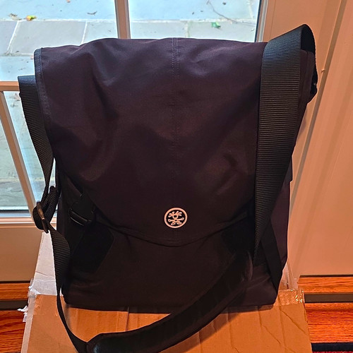 Crumpler eight million dollar - crumpler,