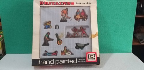 Britains corgi dinky - britains,