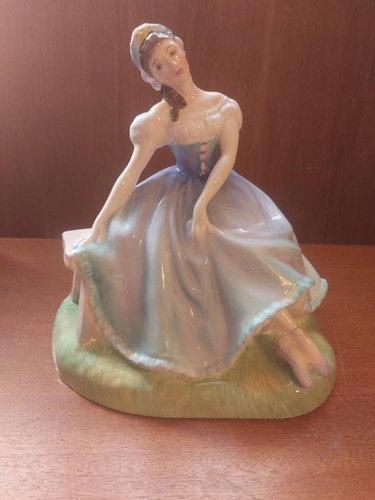 Giselle royal doulton english - giselle,