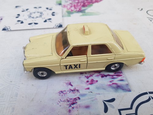 Corgi mercedes 240 d - mercedes,